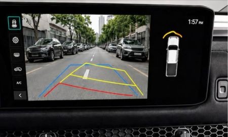 Câmera de ré e monitor traseiro